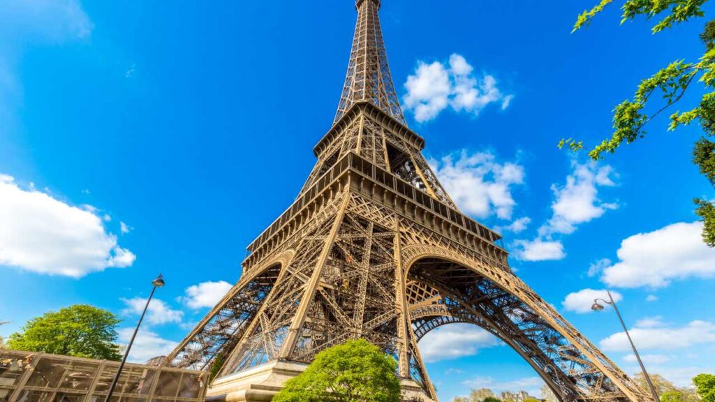 TORRE EIFFEL, PARIS, FRANÇA